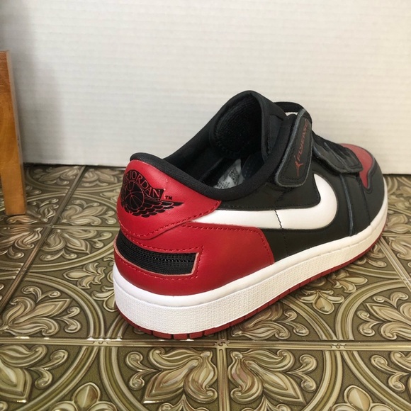 NIKE AIR JORDAN 1 LOW FLYEASE (GS) Jordan Black and Red Sneakers Men’s size 8 - Picture 7 of 16